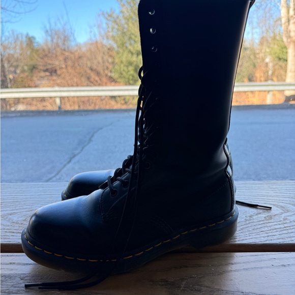 1914 Smooth Leather Tall Black Leather Lace-Up Boots- Dr. Martens US 8M / 9L - Picture 7 of 15